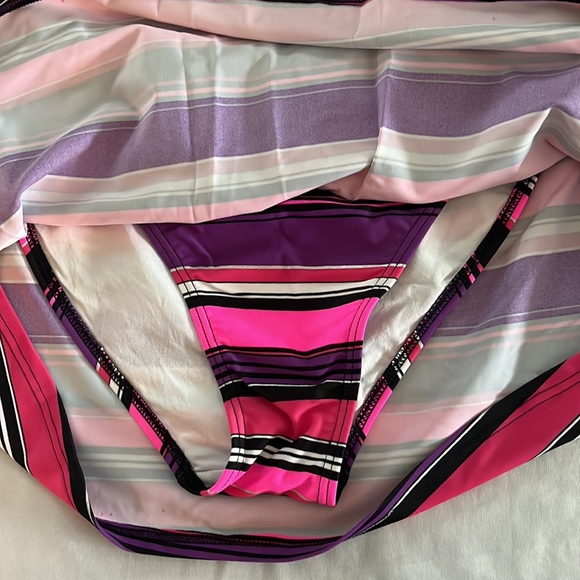 Bikini Bay bikini top and skirt - Picture 9 of 12